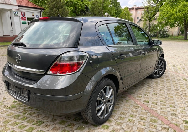 Opel Astra cena 14999 przebieg: 229000, rok produkcji 2009 z Szczawno-Zdrój małe 137